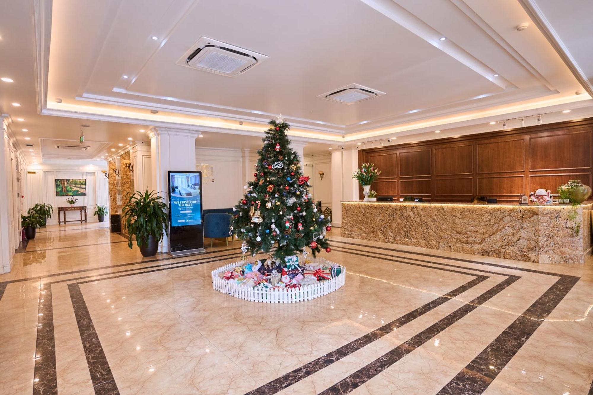 Le Haute Hotel Hai Phong Exterior photo