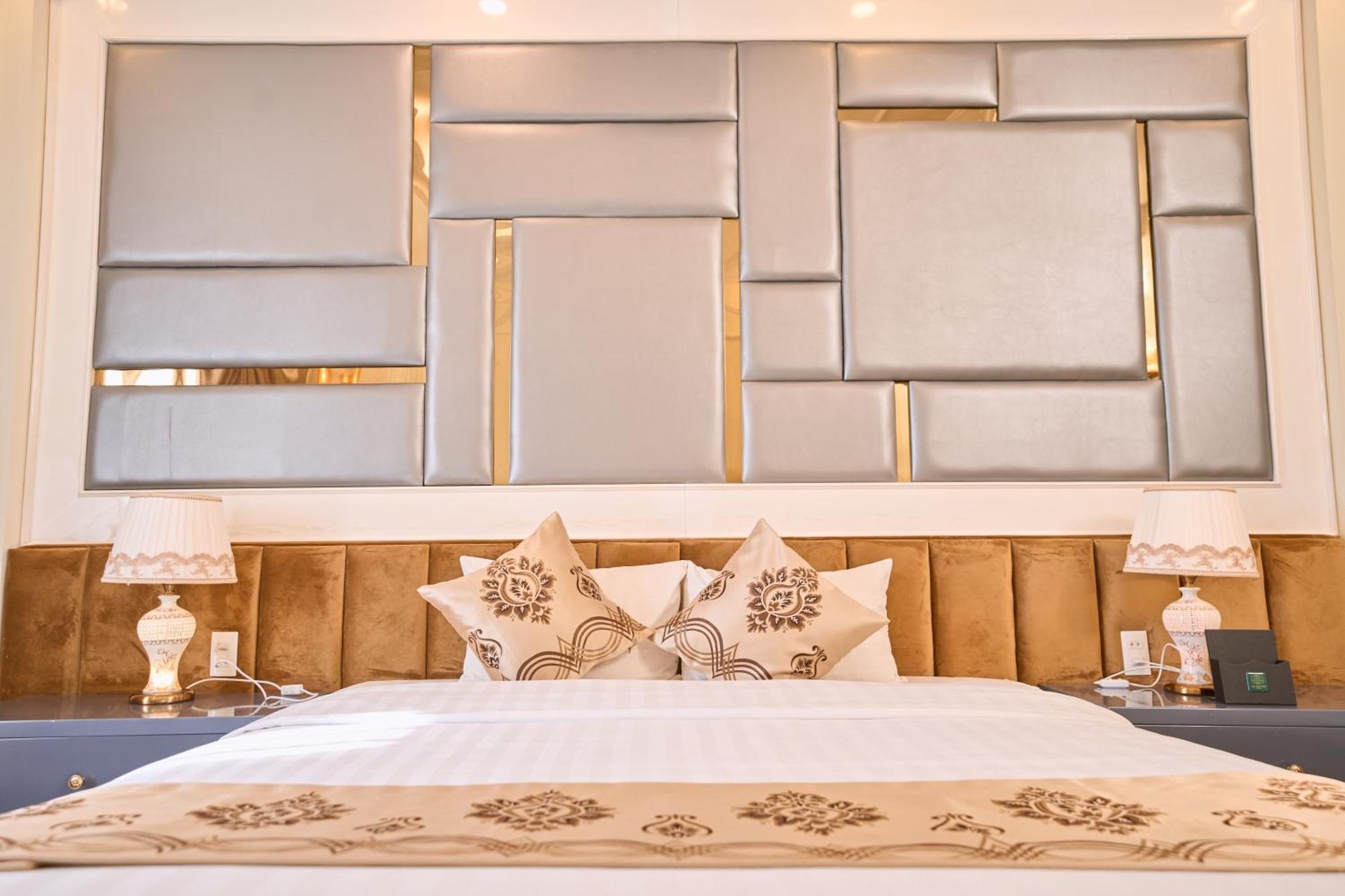 Le Haute Hotel Hai Phong Exterior photo