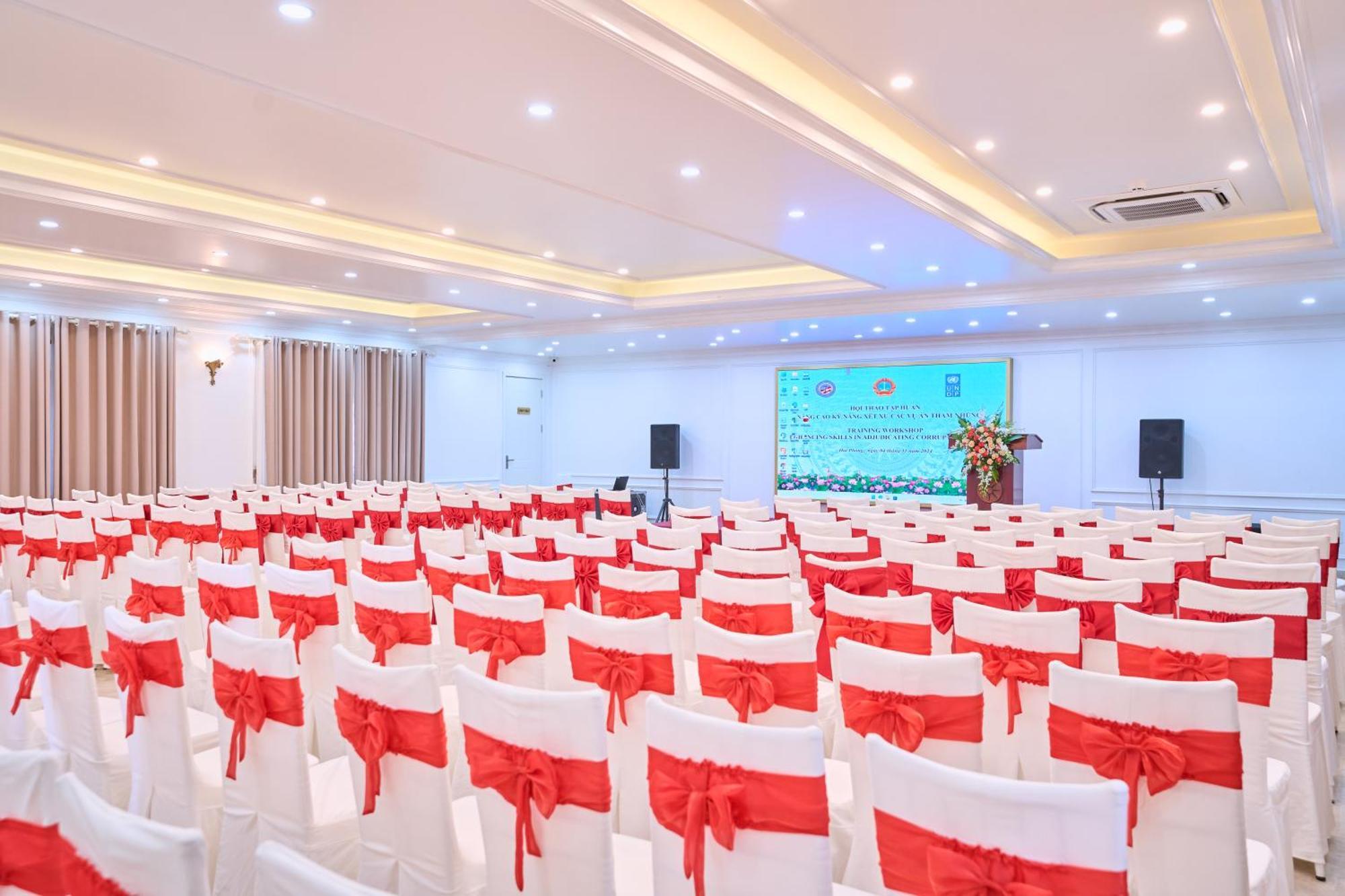 Le Haute Hotel Hai Phong Exterior photo