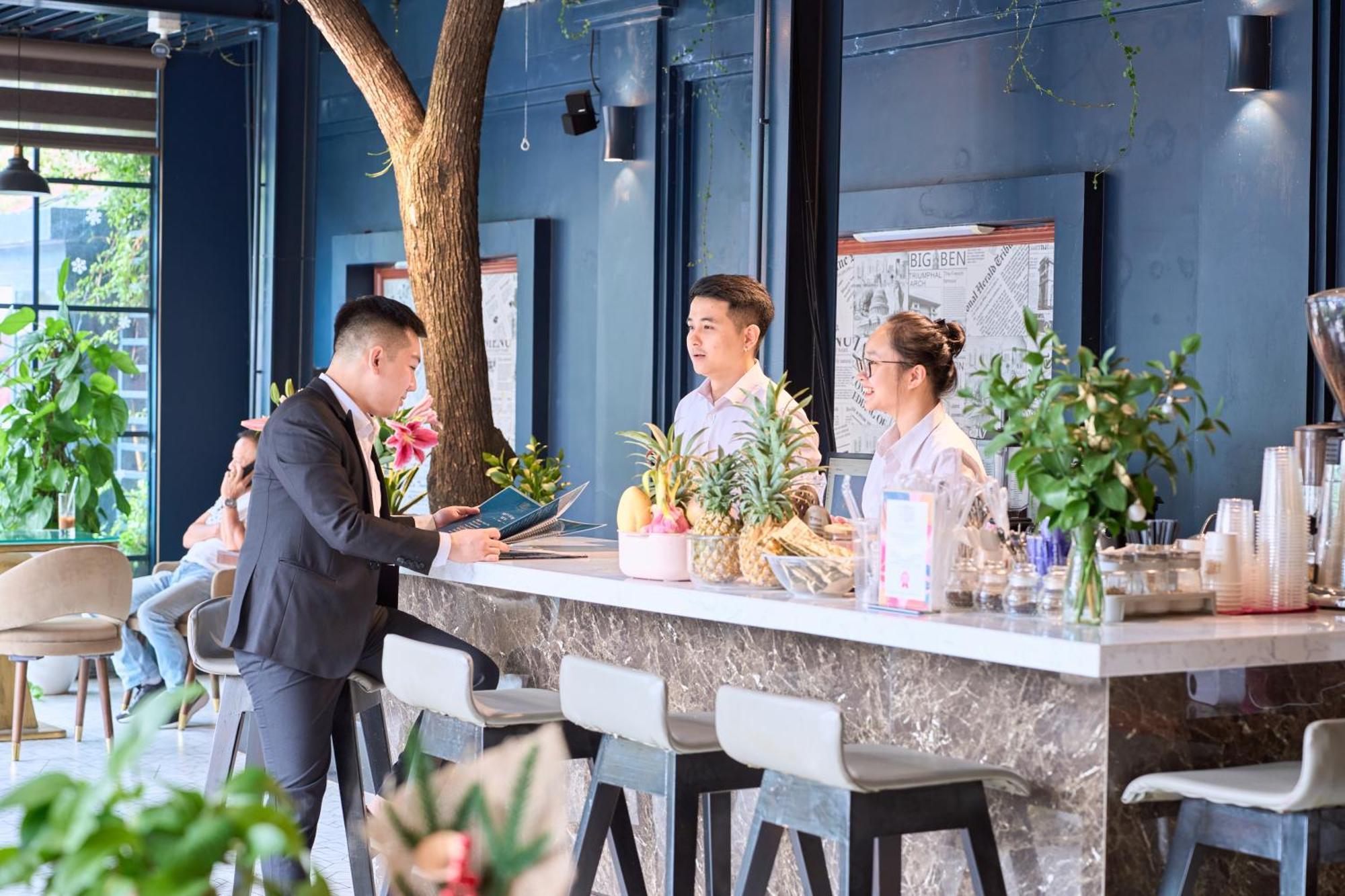 Le Haute Hotel Hai Phong Exterior photo