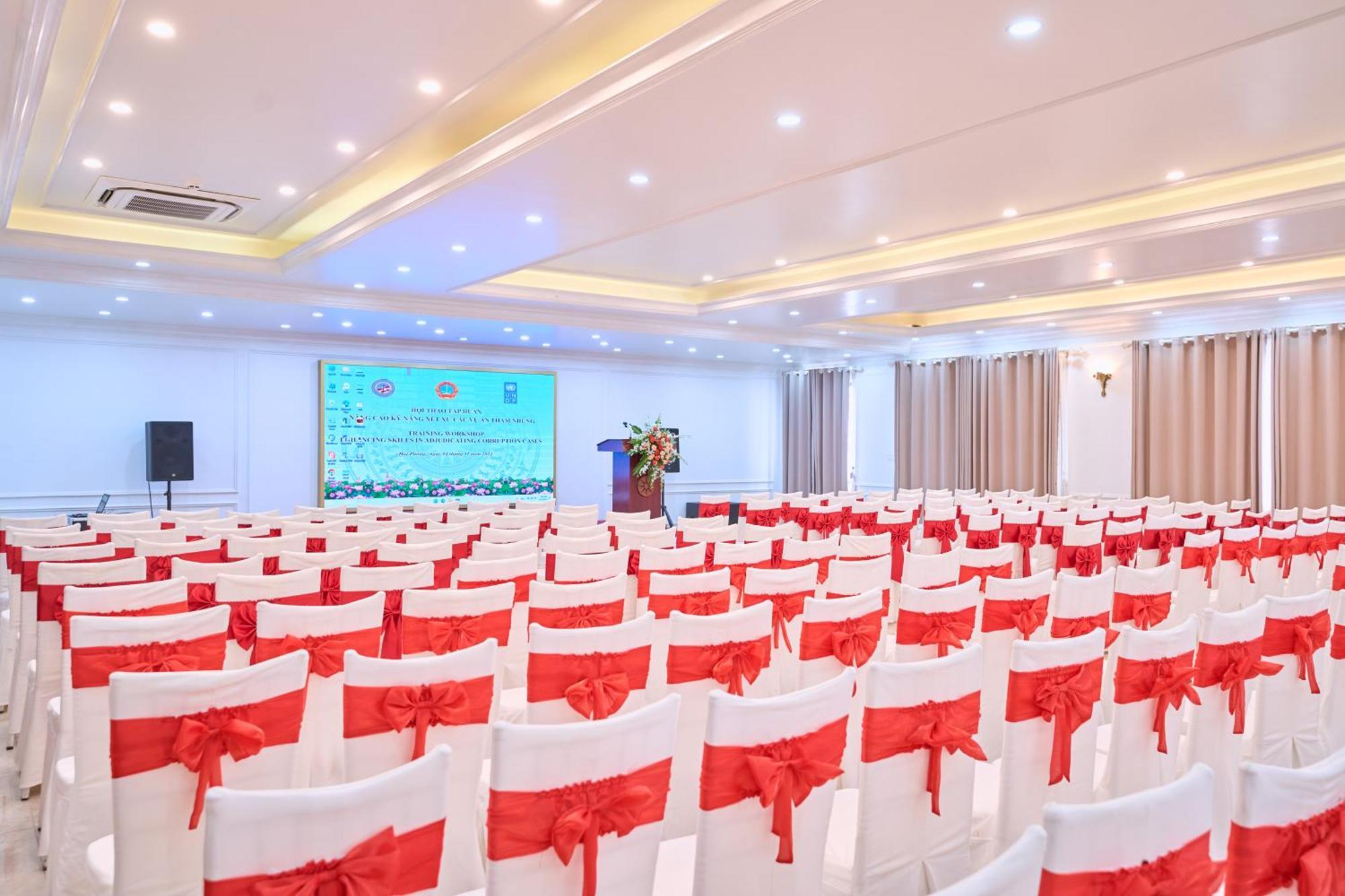 Le Haute Hotel Hai Phong Exterior photo