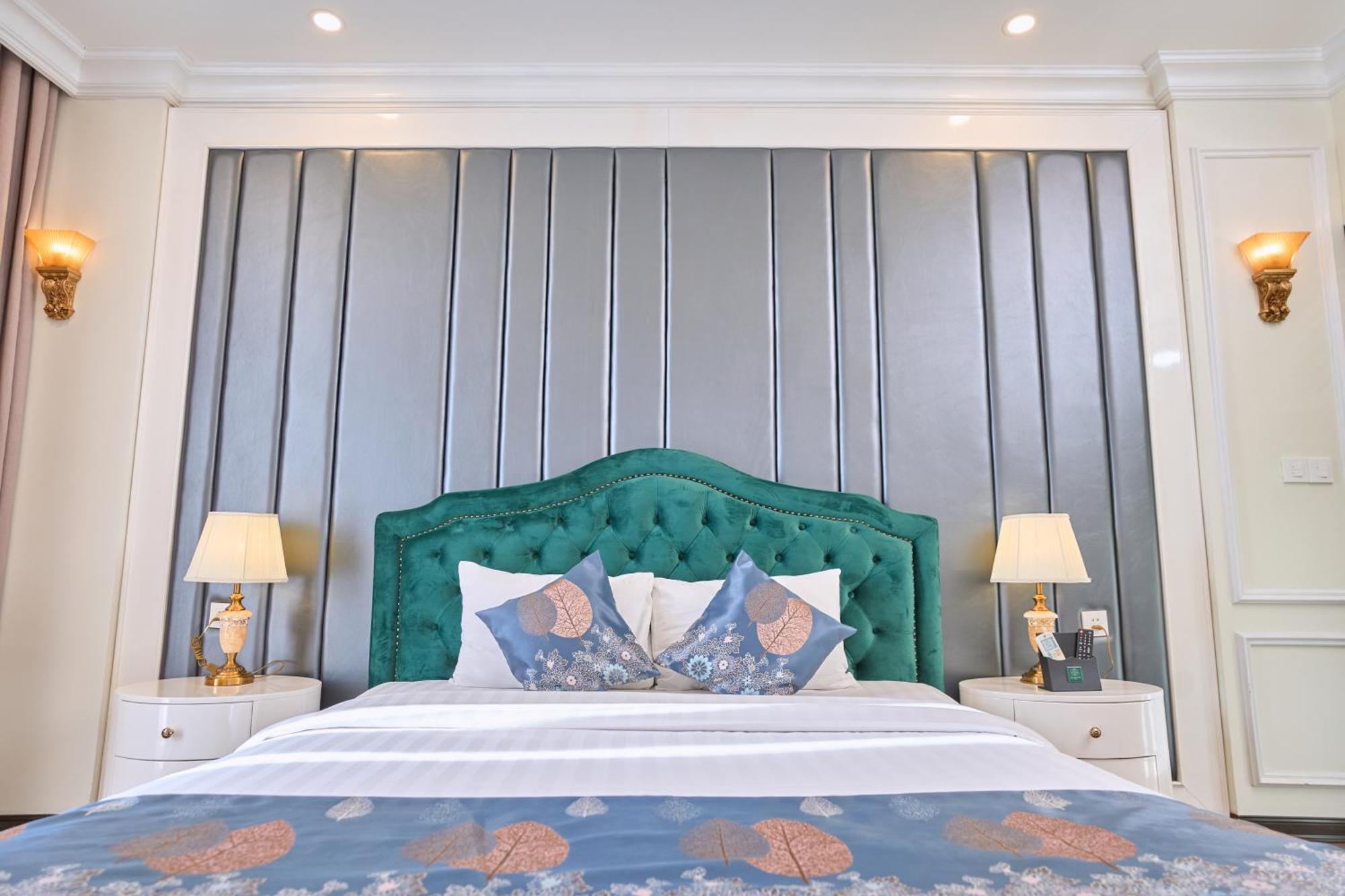 Le Haute Hotel Hai Phong Exterior photo